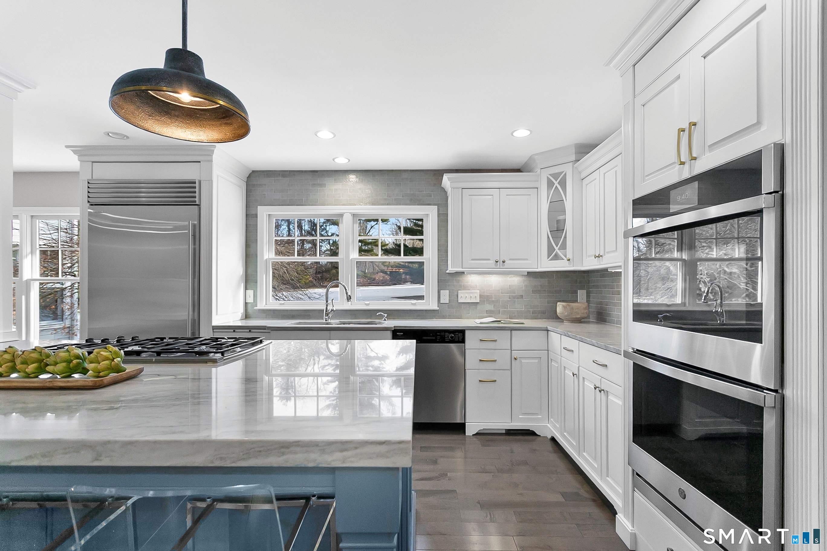 158 Coventry Lane Fairfield, CT 06824 - Photo 16 of 39