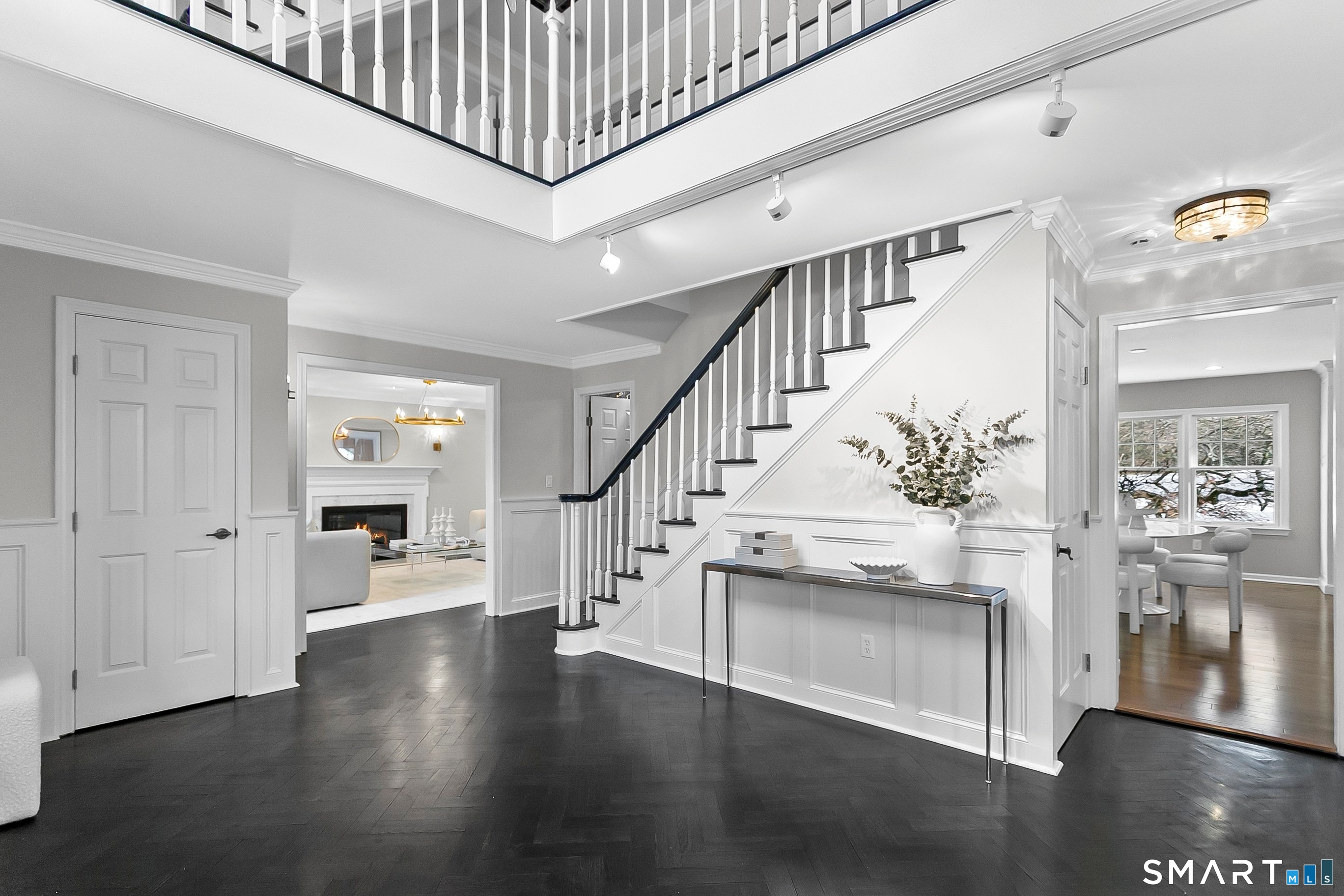 158 Coventry Lane Fairfield, CT 06824 - Photo 2 of 39