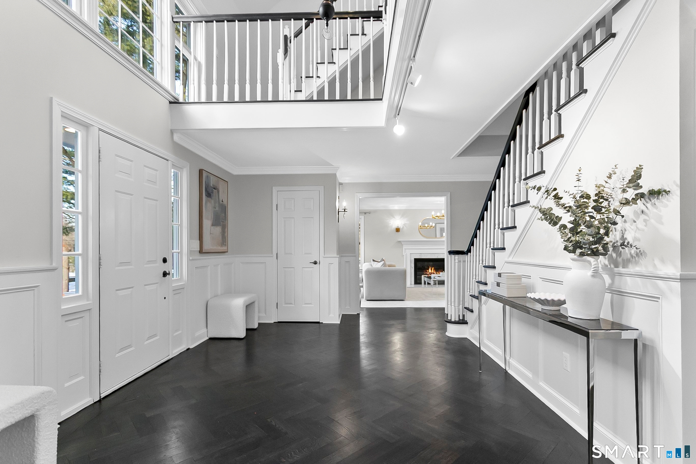 158 Coventry Lane Fairfield, CT 06824 - Photo 3 of 39