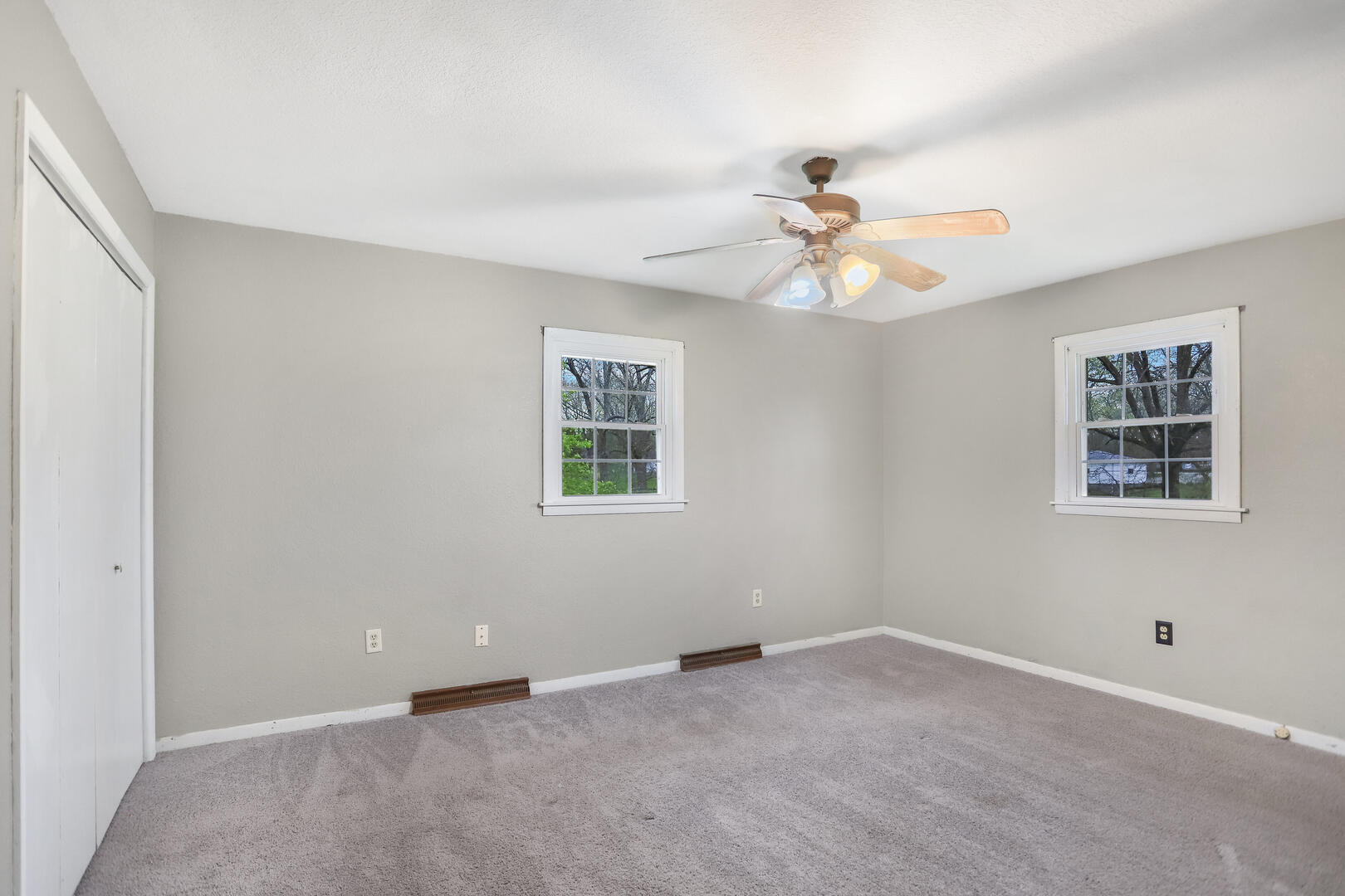 2380 Windsor Road Decatur, IL 62521 - Photo 14 of 27 a view of an empty room with a window