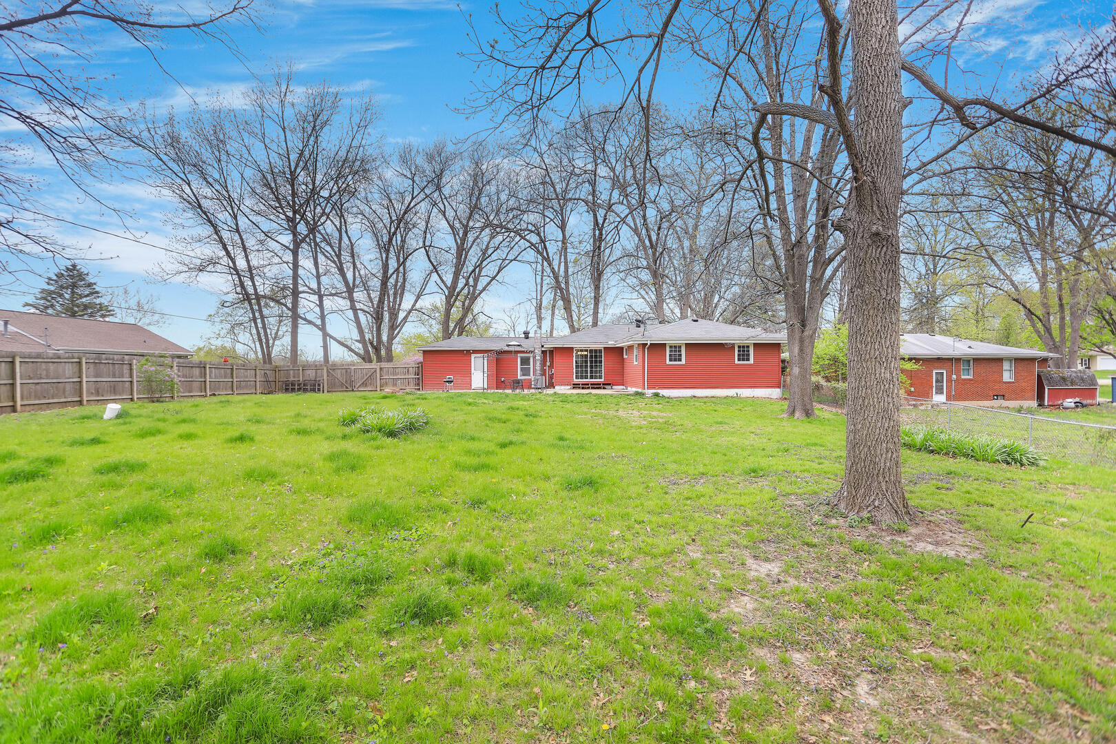 2380 Windsor Road Decatur, IL 62521 - Photo 24 of 27 a view of green field