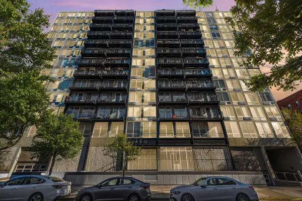 $275,000 | 450 West Briar Place, Unit 7G, Chicago, IL 60657