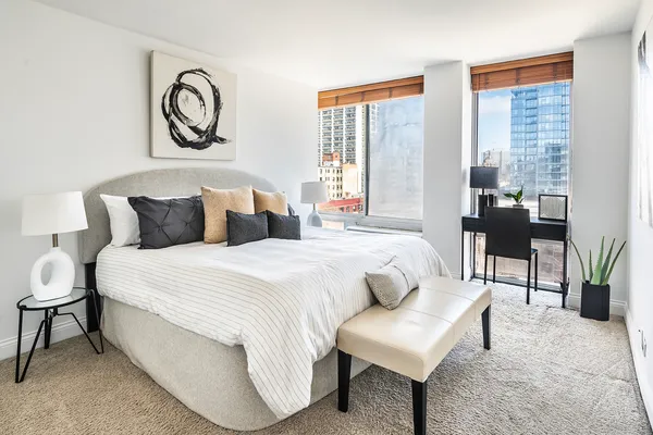 $275,000 | 450 West Briar Place, Unit 7G, Chicago, IL 60657