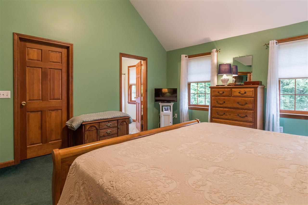 27 Edgewood Run Amherst, NH 03031 - Photo 22 of 40 Gallery Image 22