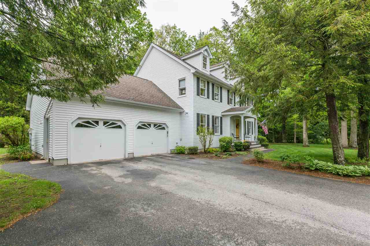 27 Edgewood Run Amherst, NH 03031 - Photo 8 of 40 Gallery Image 8