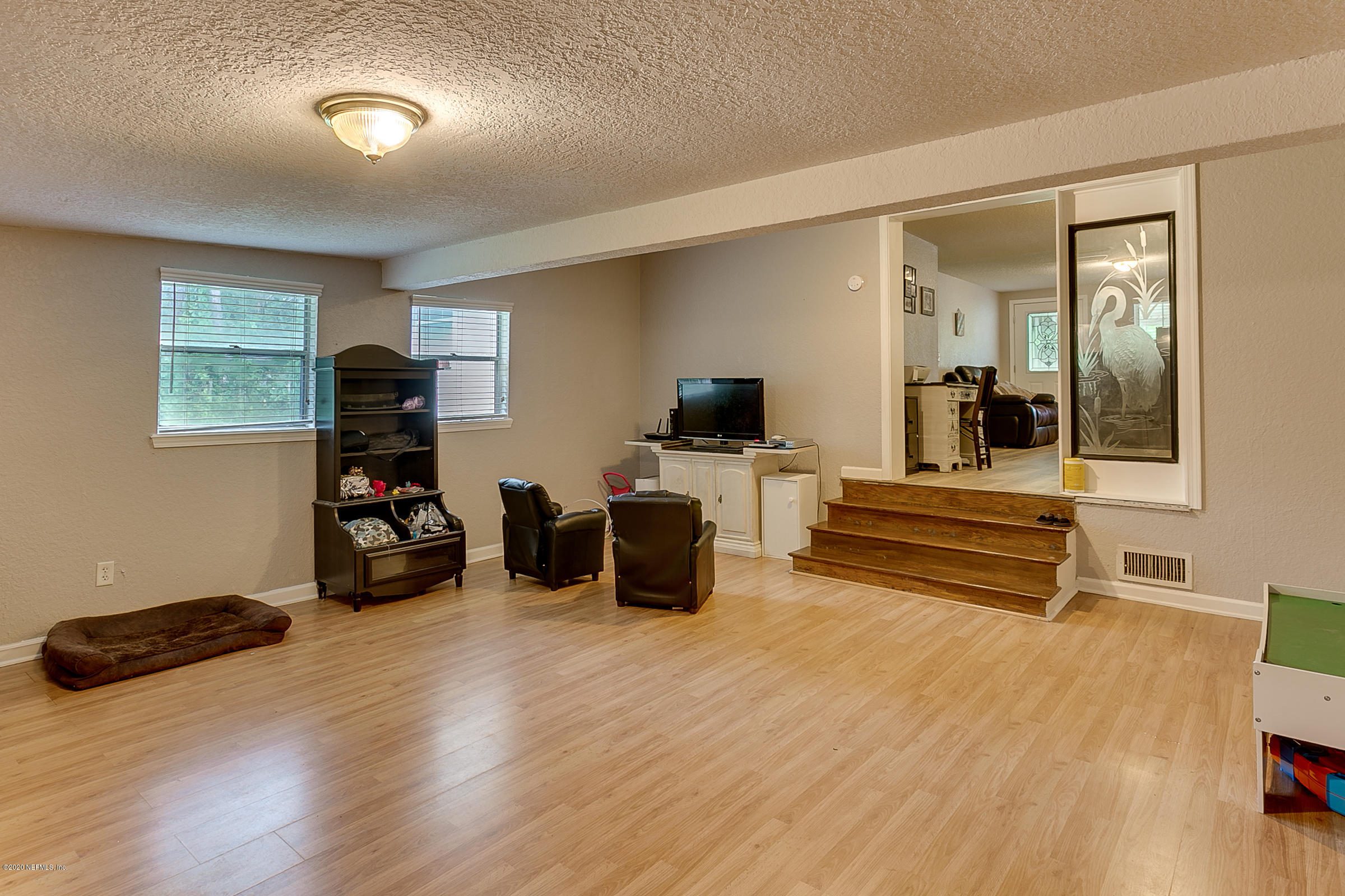 1080 Noah Road Jacksonville, FL 32218 - Photo 9 of 26 Family Room View 2