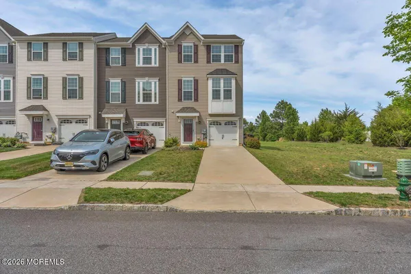 $3,100 | 411 Sammy Street, Swedesboro, NJ 08085