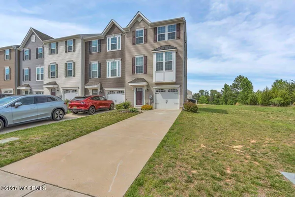 $3,100 | 411 Sammy Street, Swedesboro, NJ 08085