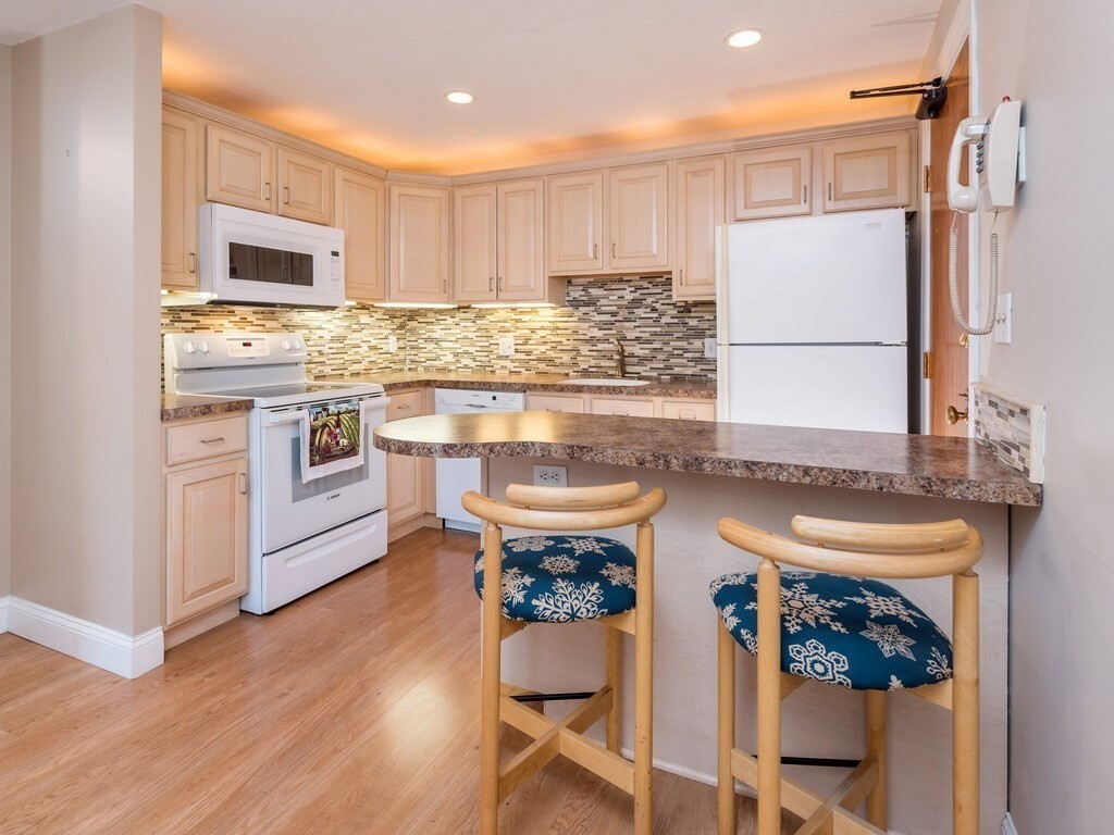 23 Davis Road, Unit B1 Acton, MA 01720 - Photo 1 of 26 Gallery Image 1