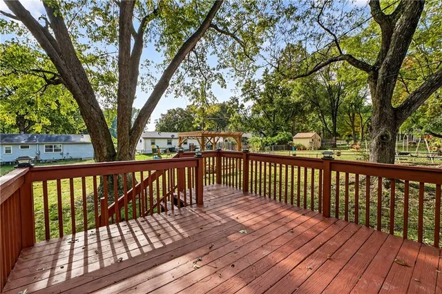 $196,500 | 1927 Pottawatomie Street, Leavenworth, KS 66048