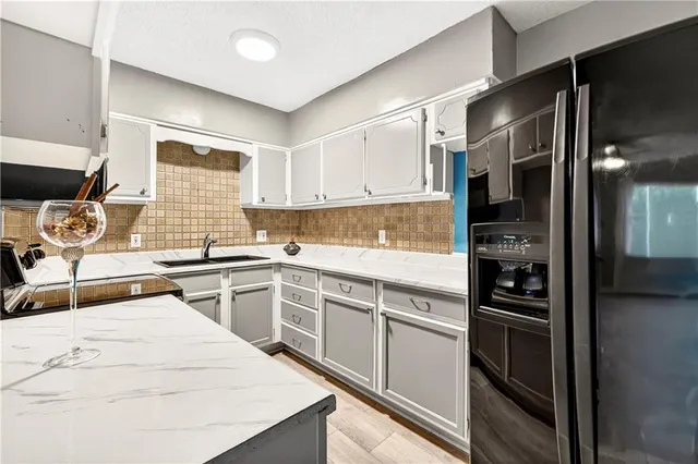 $196,500 | 1927 Pottawatomie Street, Leavenworth, KS 66048