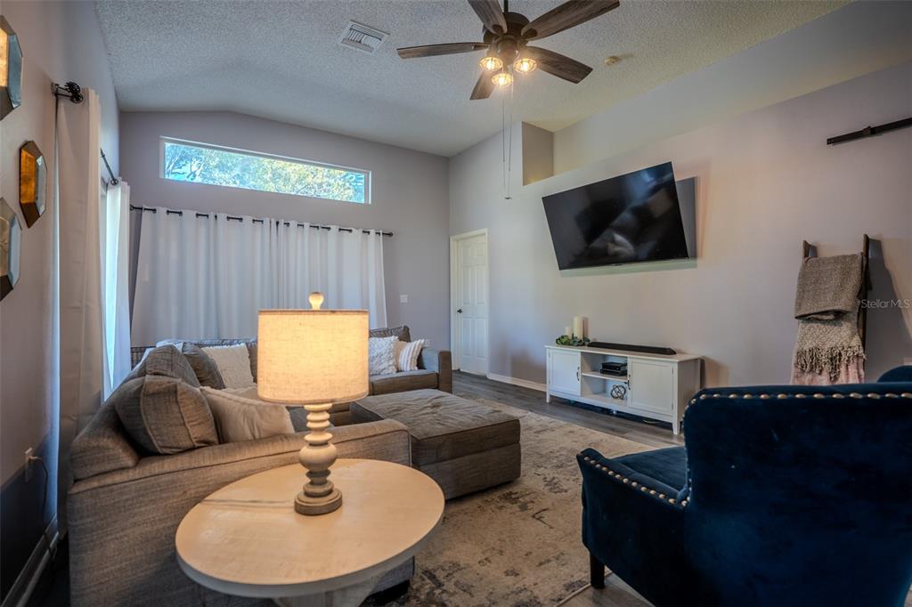 1129 Daleside Lane New Port Richey, FL 34655 - Photo 4 of 43