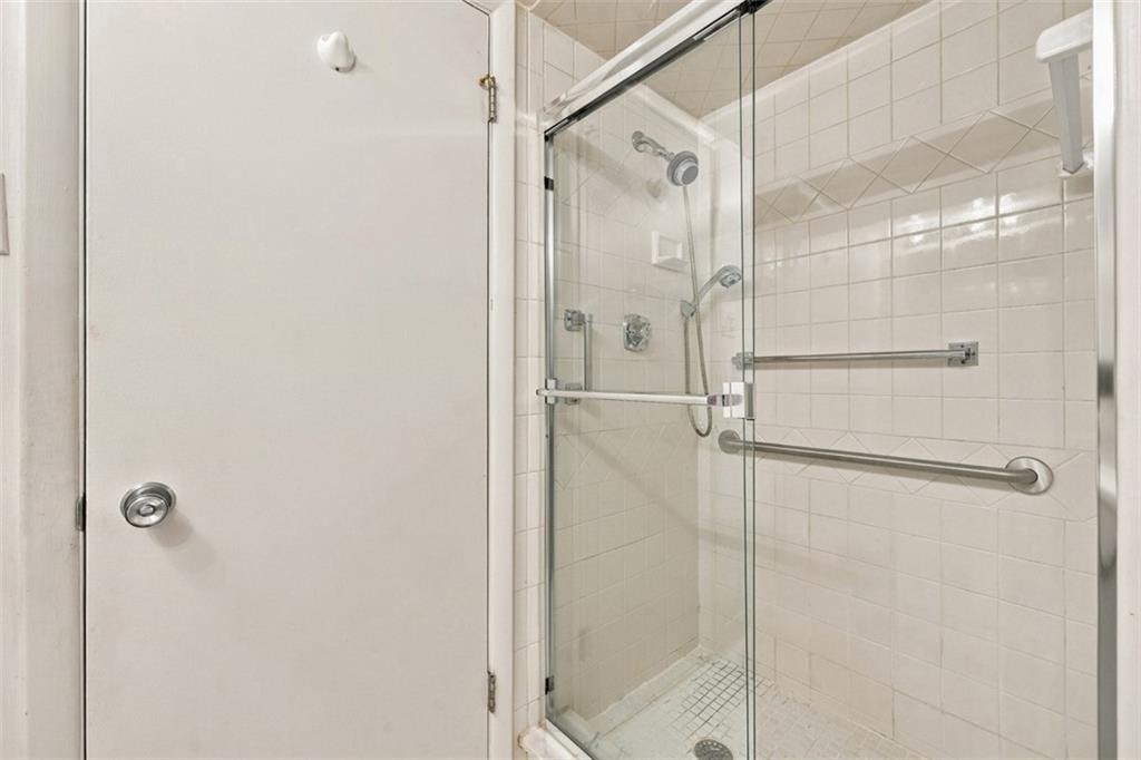 5600 Munhall Road, Unit 803 Pittsburgh, PA 15217 - Photo 25 of 34 Gallery Image 25