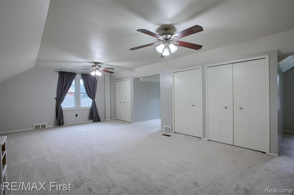 317 Ridgemont Road Grosse Pointe Farms, MI 48236 - Photo 12 of 20