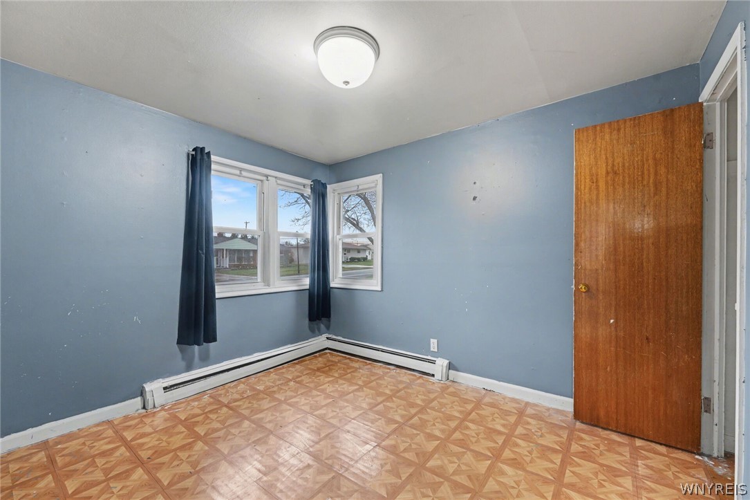 132 Glenhurst Road Tonawanda, NY 14150 - Photo 18 of 29
