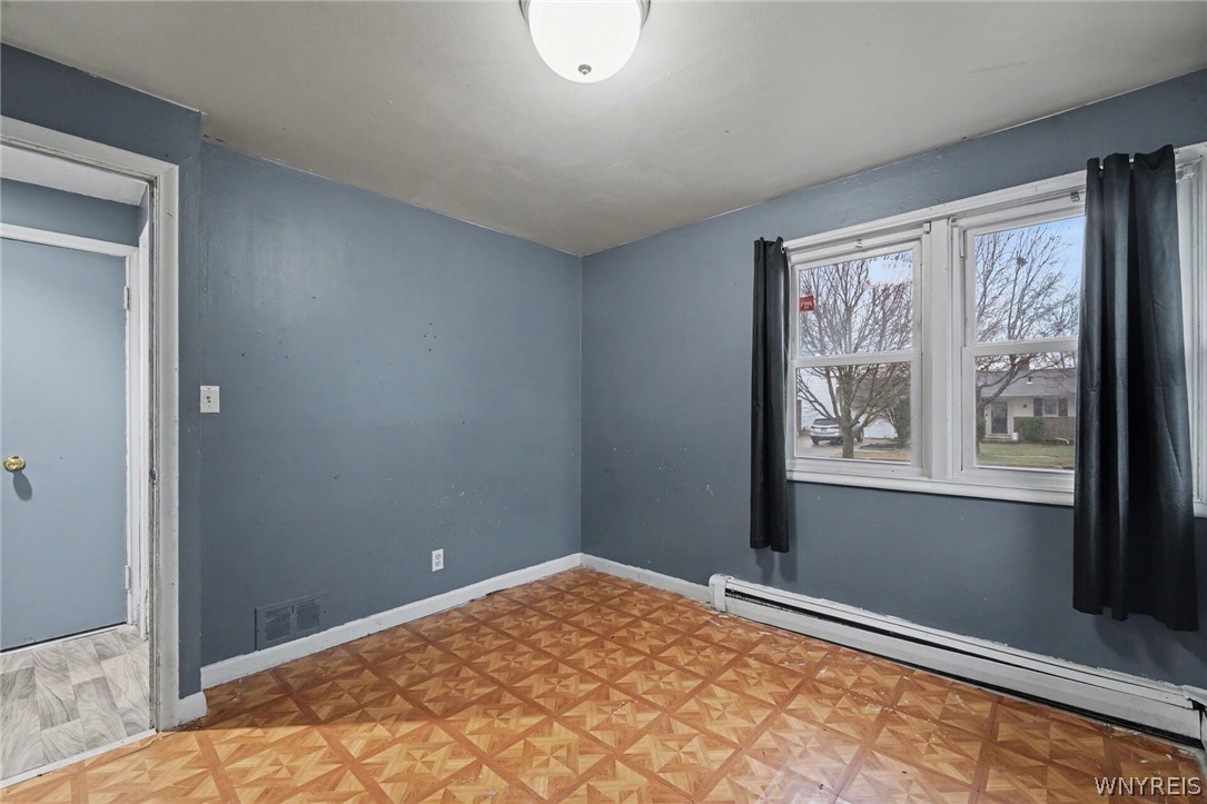 132 Glenhurst Road Tonawanda, NY 14150 - Photo 20 of 29