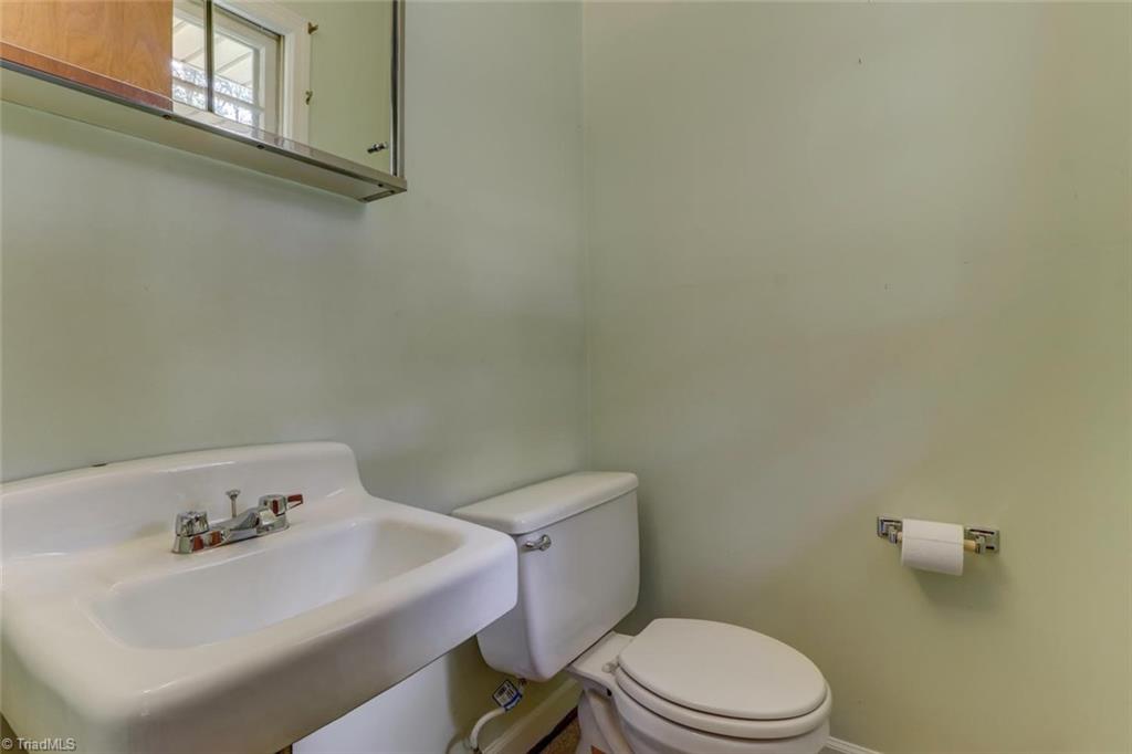 310 Linden Road Reidsville, NC 27320 - Photo 15 of 27 Gallery Image 15