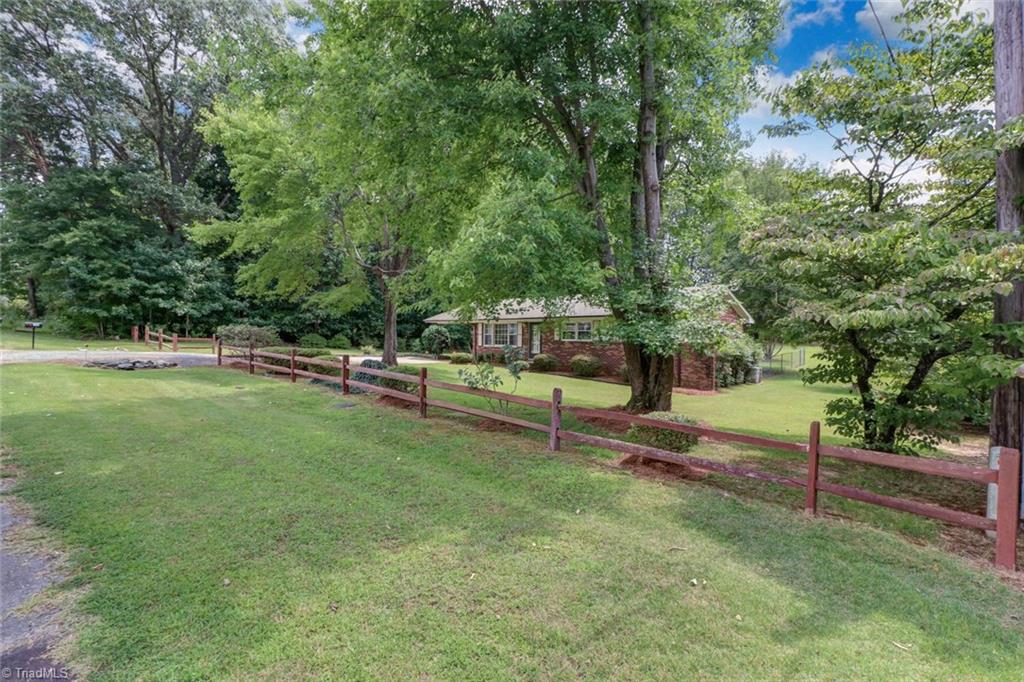 310 Linden Road Reidsville, NC 27320 - Photo 3 of 27 Gallery Image 3