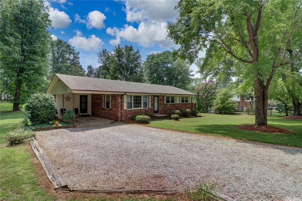 310 Linden Road Reidsville, NC 27320 - Photo 4 of 27 Gallery Image 4