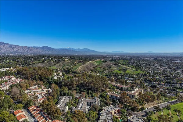 $499,900 | 4239 VÃa Arbolada, Unit 303, Los Angeles, CA 90042