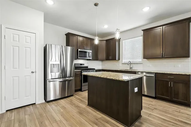 $299,999 | 5605 Apple Grove Way, Fort Worth, TX 76123