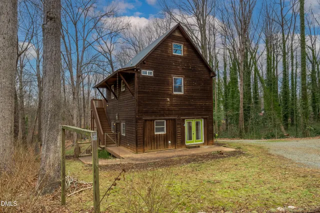 $219,900 | 702 North Ivey Avenue, Siler City, NC 27344