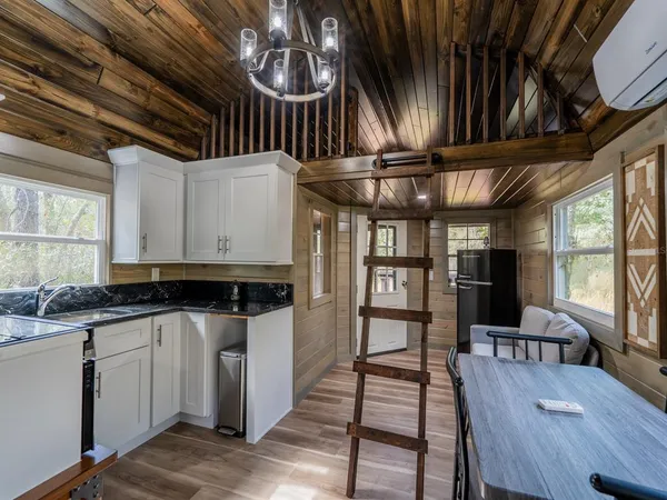 $1,599,000 | 5600 Northeast Nfr 5 Silver Springs, Silver Springs, FL 34488