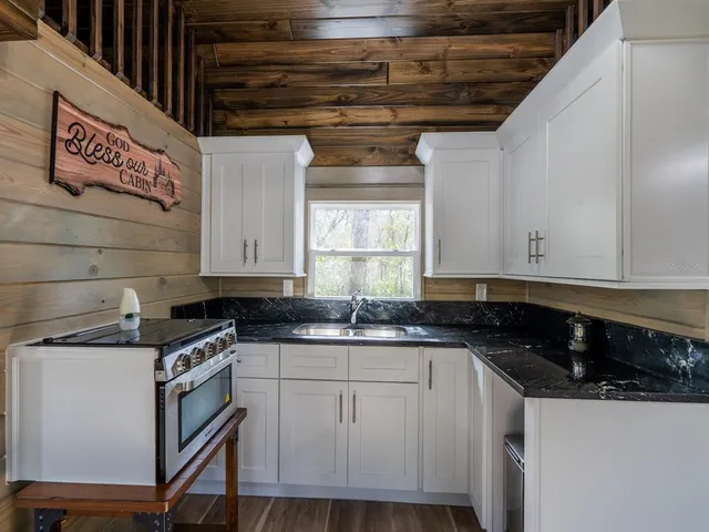 $1,599,000 | 5600 Northeast Nfr 5 Silver Springs, Silver Springs, FL 34488