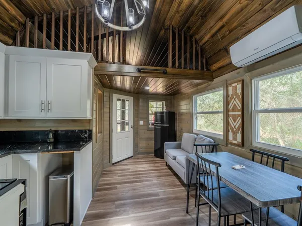 $1,599,000 | 5600 Northeast Nfr 5 Silver Springs, Silver Springs, FL 34488