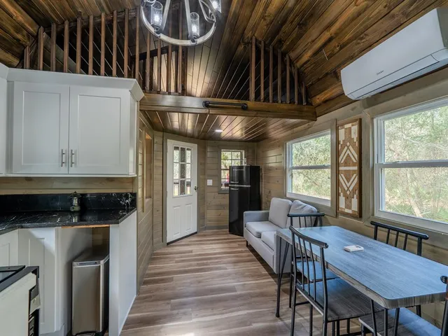 $1,599,000 | 5600 Northeast Nfr 5 Silver Springs, Silver Springs, FL 34488