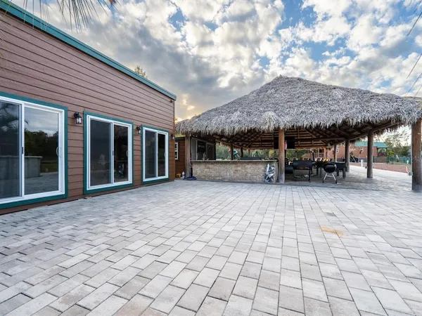 $1,599,000 | 5600 Northeast Nfr 5 Silver Springs, Silver Springs, FL 34488