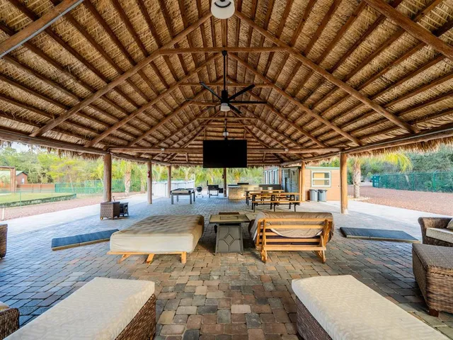 $1,599,000 | 5600 Northeast Nfr 5 Silver Springs, Silver Springs, FL 34488