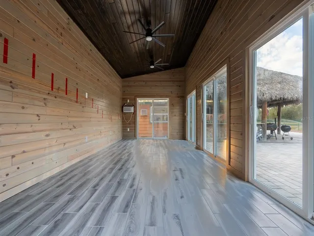 $1,599,000 | 5600 Northeast Nfr 5 Silver Springs, Silver Springs, FL 34488