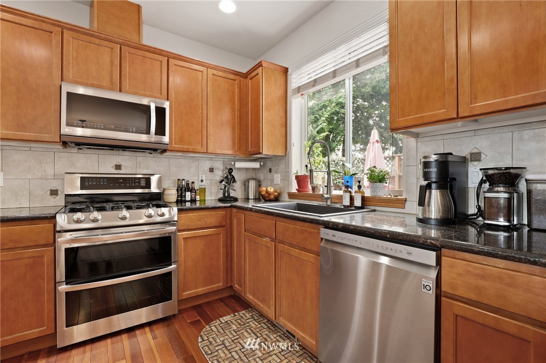 17800 19th Avenue Southeast, Unit 15 Bothell, WA 98012 - Photo 14 of 31 Gallery Image 14