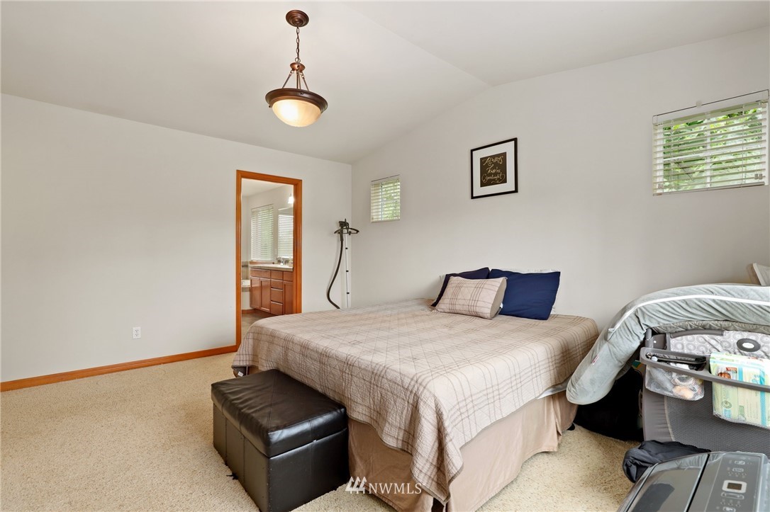 17800 19th Avenue Southeast, Unit 15 Bothell, WA 98012 - Photo 22 of 31 Gallery Image 22