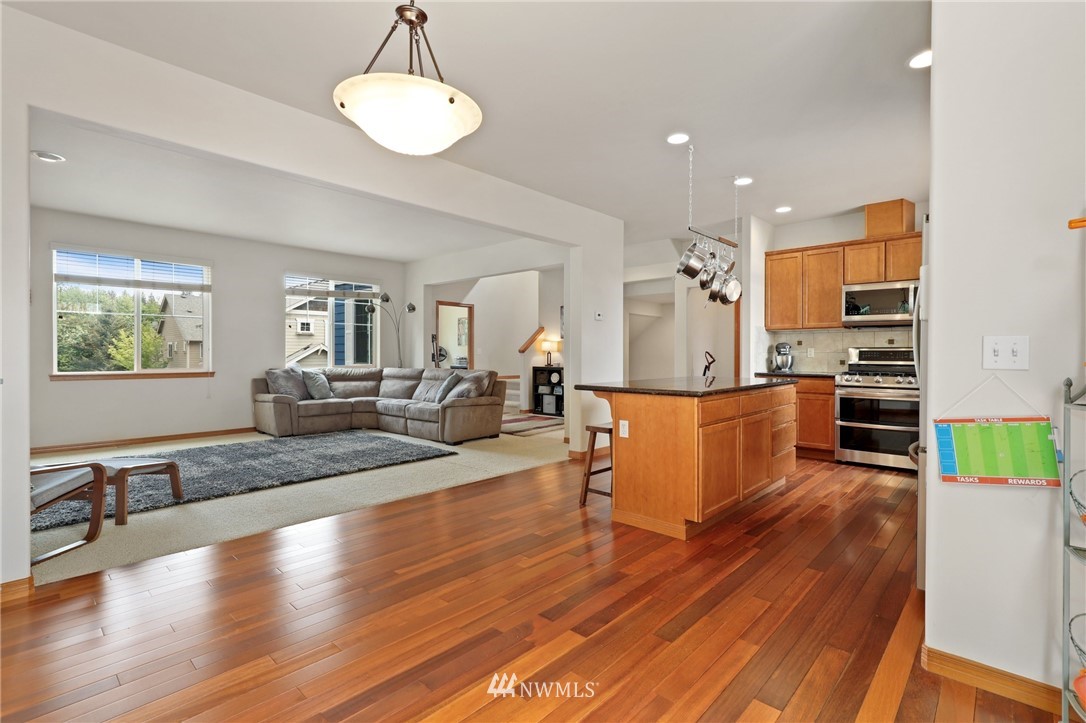 17800 19th Avenue Southeast, Unit 15 Bothell, WA 98012 - Photo 9 of 31 Gallery Image 9