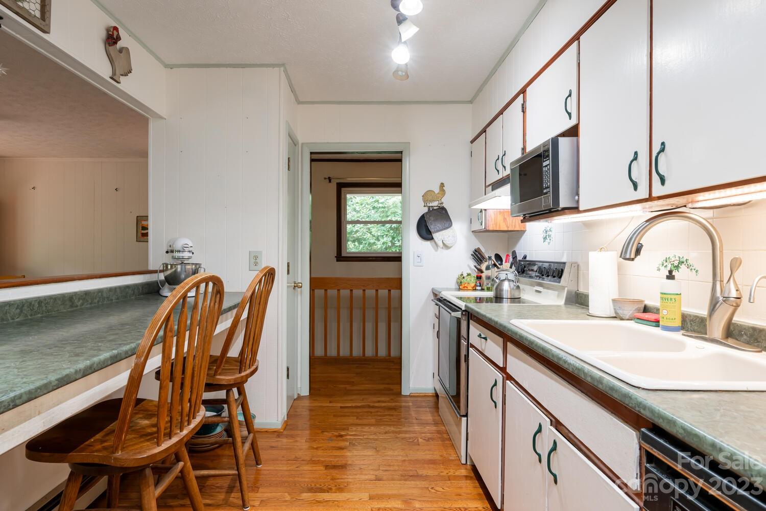 166 Baldwin Road Arden, NC 28704 - Photo 14 of 48 Gallery Image 14