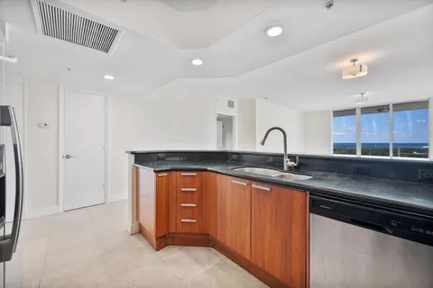 $475,000 | 15051 Royal Oaks Lane, North Miami, FL 33181