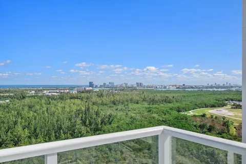 $475,000 | 15051 Royal Oaks Lane, North Miami, FL 33181