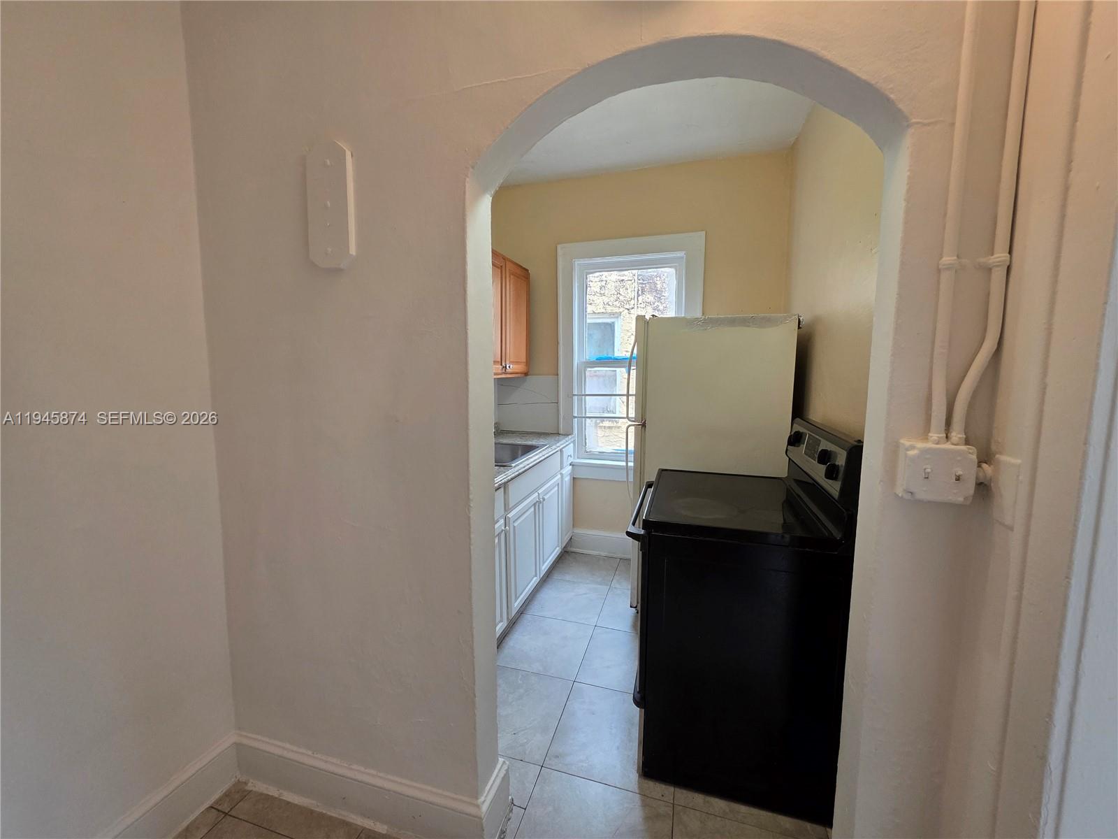 1005 Southwest 19th Avenue, Unit 6 Miami, FL 33135 - Photo 11 of 21