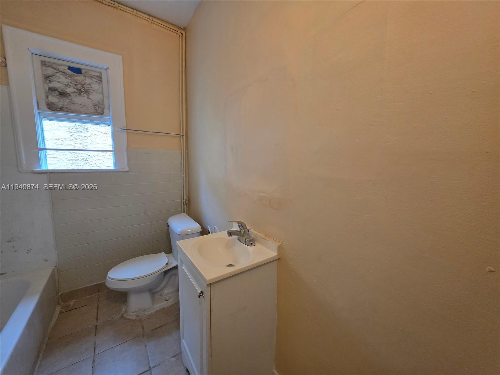 1005 Southwest 19th Avenue, Unit 6 Miami, FL 33135 - Photo 15 of 21