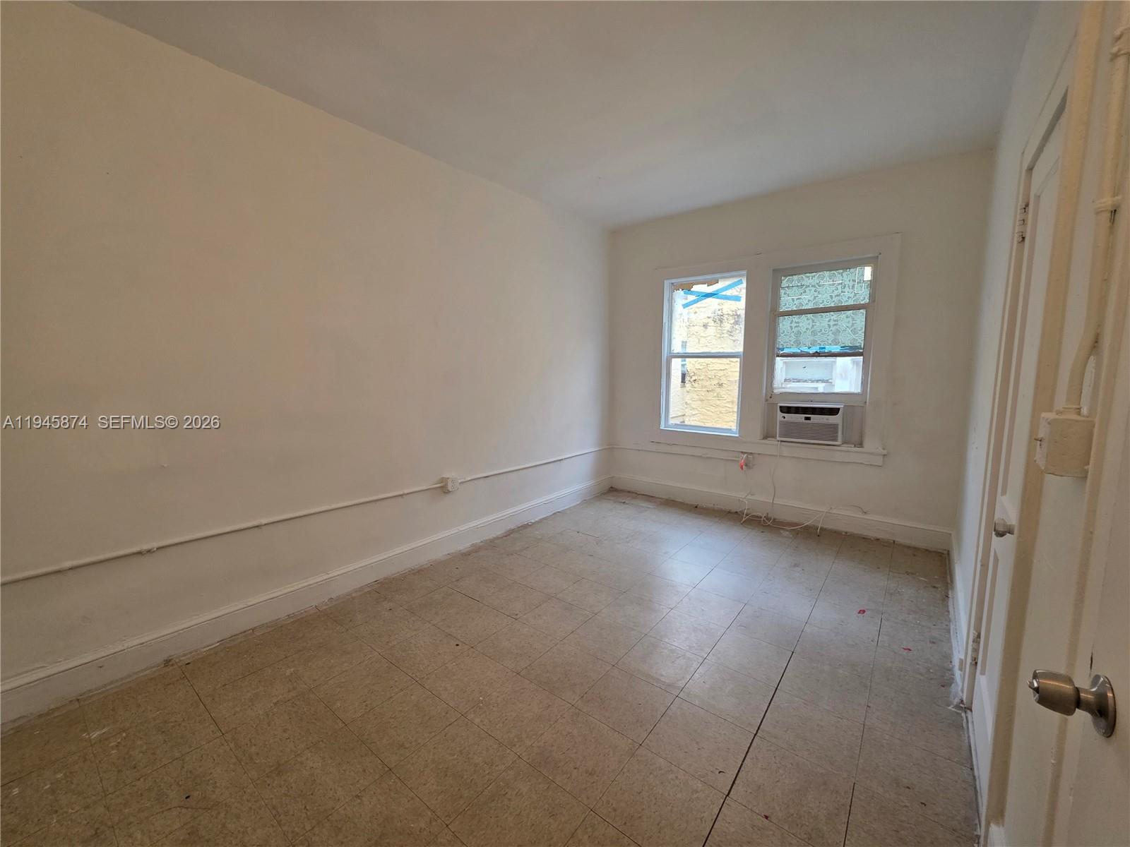 1005 Southwest 19th Avenue, Unit 6 Miami, FL 33135 - Photo 18 of 21