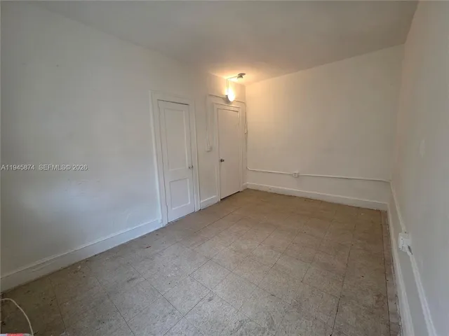 $1,400 | 1005 Southwest 19th Avenue, Unit 6, Miami, FL 33135