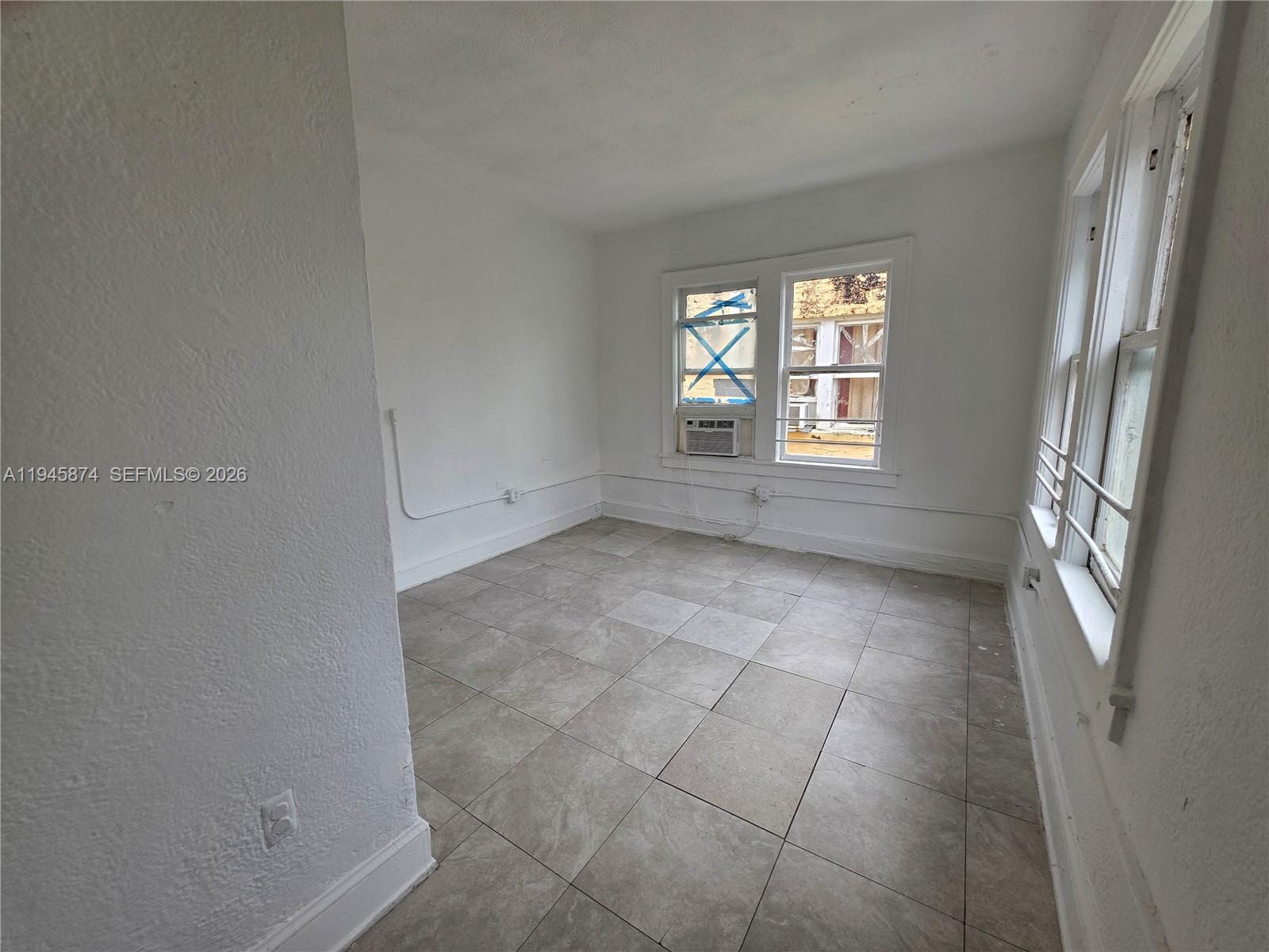 1005 Southwest 19th Avenue, Unit 6 Miami, FL 33135 - Photo 5 of 21