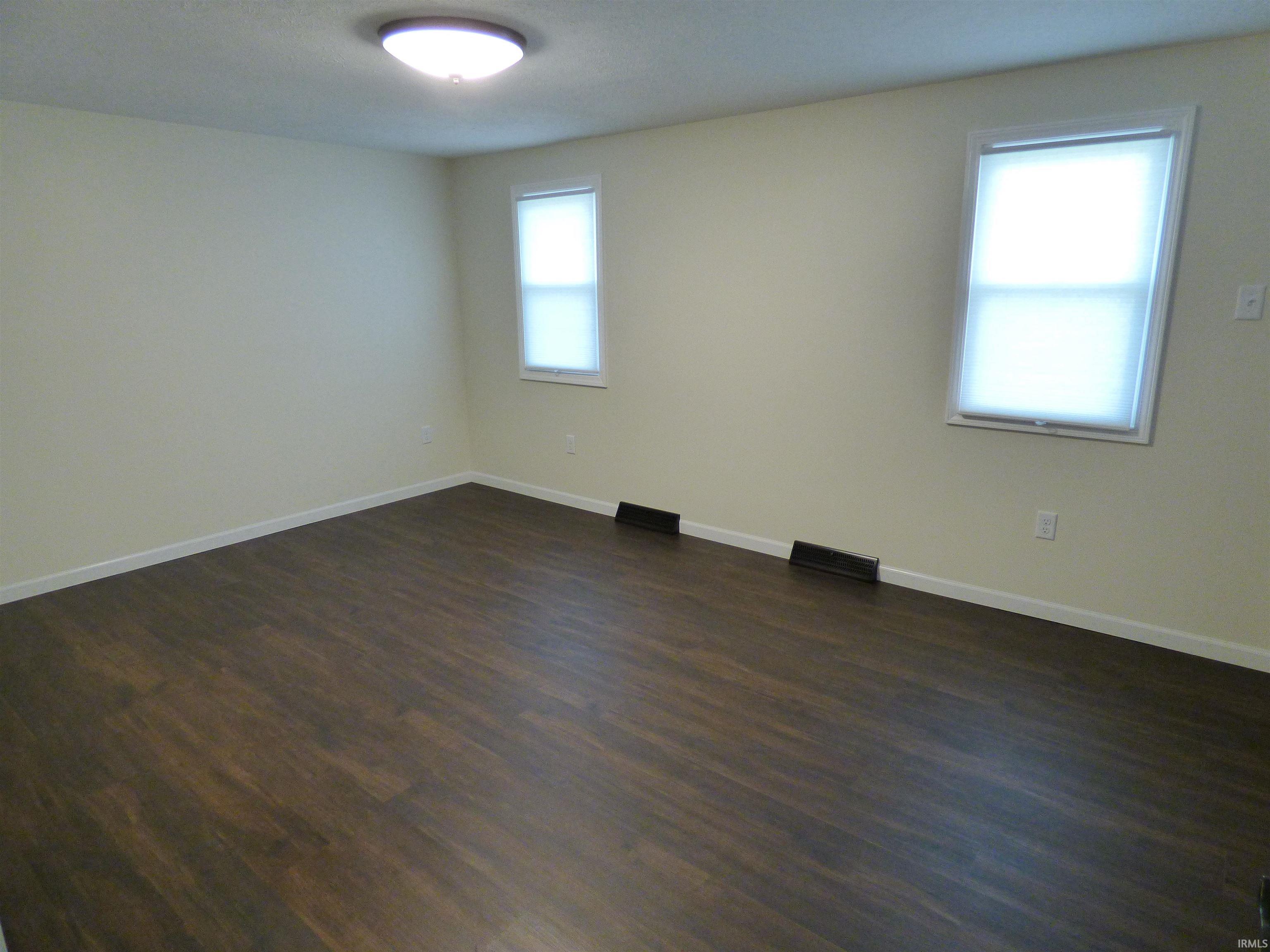 55075 Sundown Road South Bend, IN 46628 - Photo 11 of 26