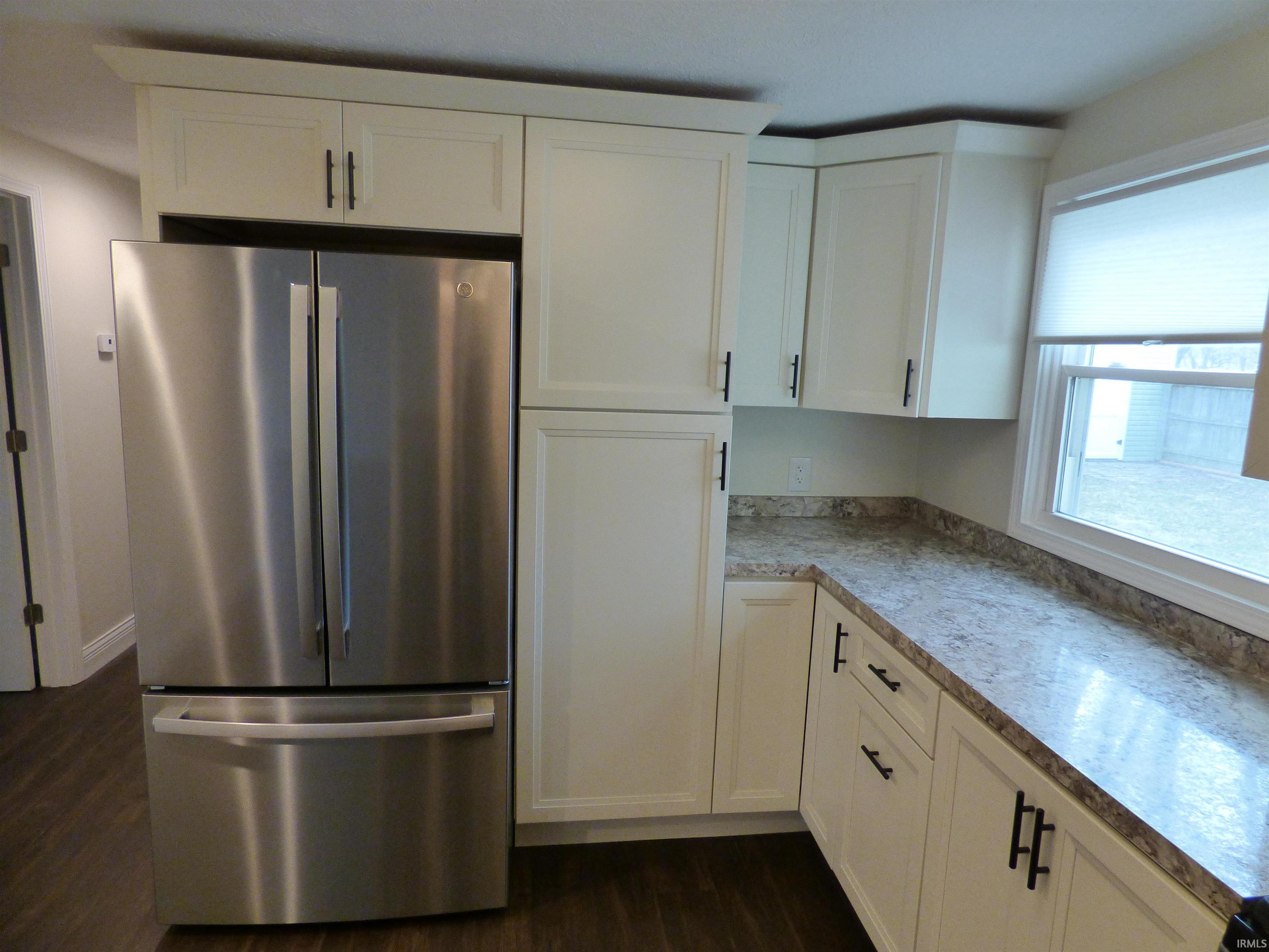 55075 Sundown Road South Bend, IN 46628 - Photo 10 of 26