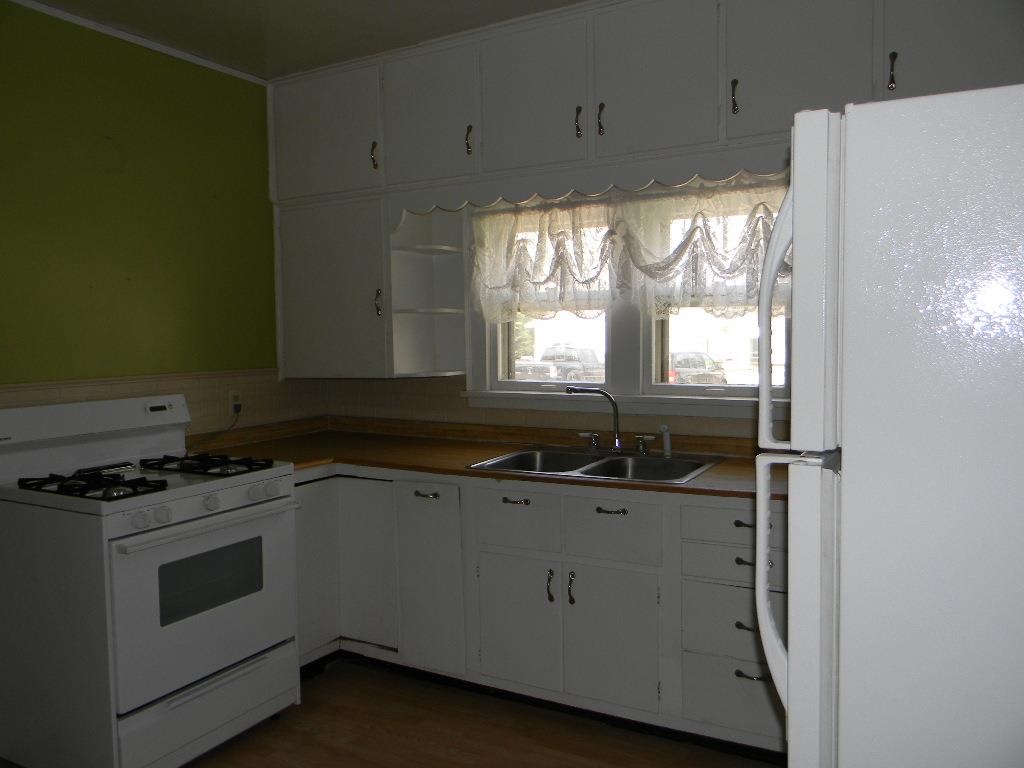 710 Hawpatch Street Lagrange, IN 46761 - Photo 10 of 20 Gallery Image 10