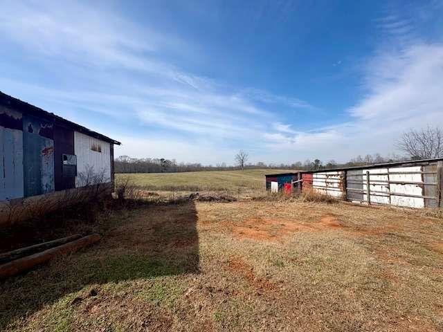 2245 Cheek Pulliam Road Royston, GA 30662 - Photo 15 of 17 a view of a terrace with skyline