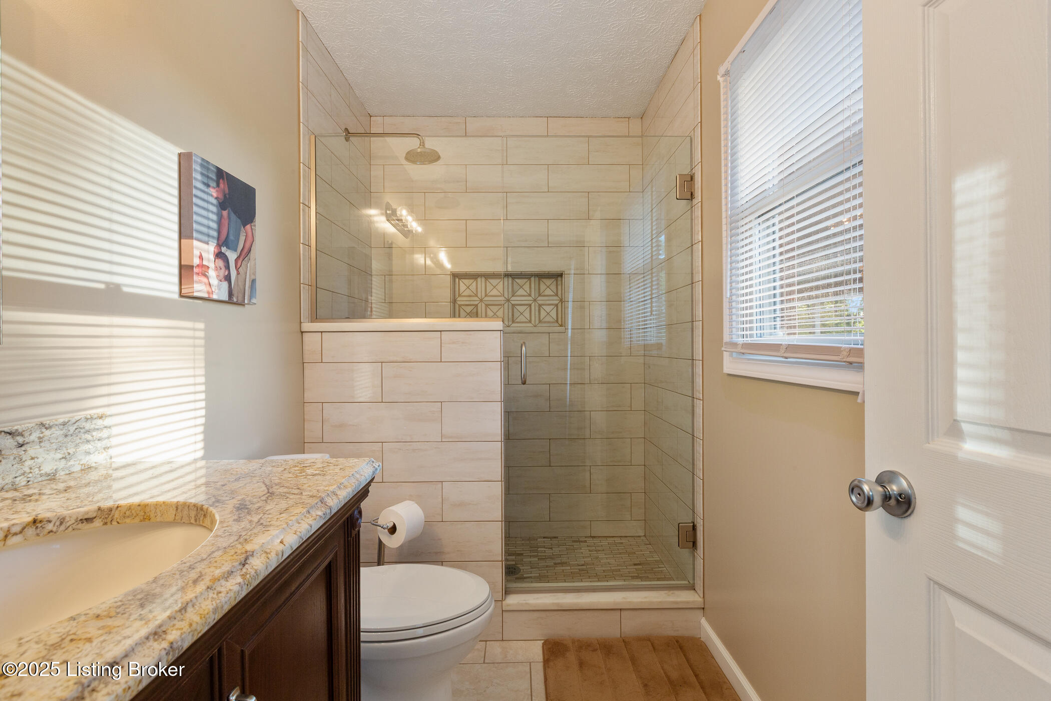 839 Tanglewood Road Shepherdsville, KY 40165 - Photo 19 of 52 Primary Bathroom