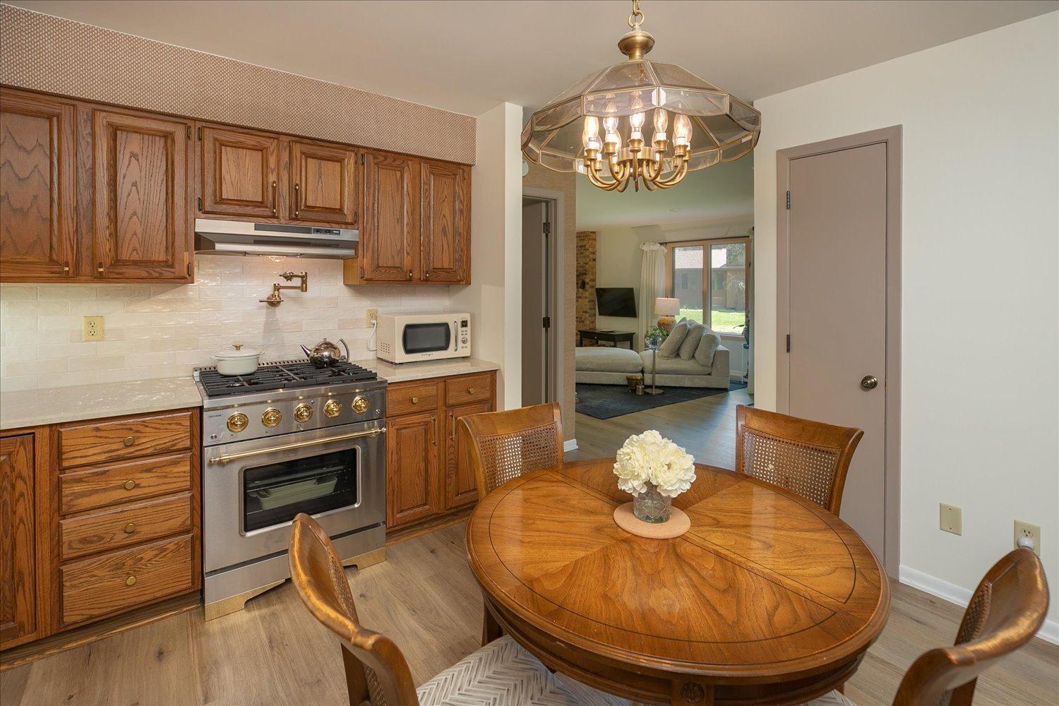 2211 Baihly Court Southwest Rochester, MN 55902 - Photo 16 of 39